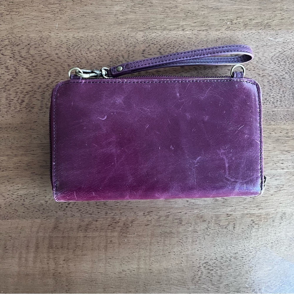 The Sak Iris Large Smartphone Crossbody - Picture 3 of 7